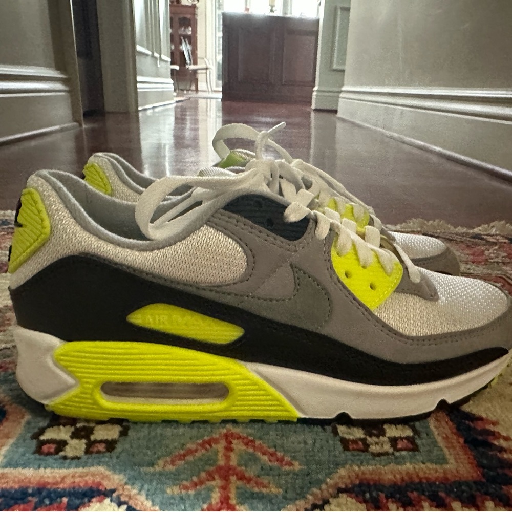 Wmns Air Max 90 'Volt' 2020 Sneakers